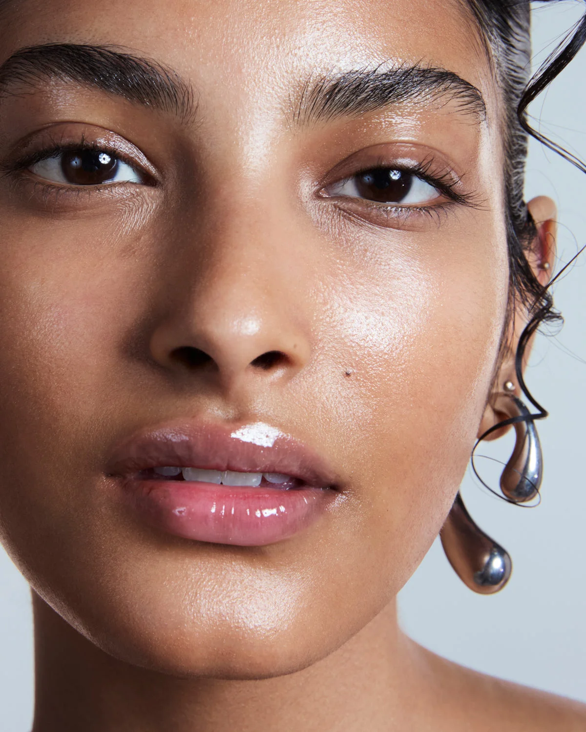 Isamaya gallery image 2